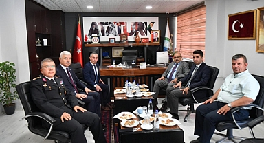 Vali Ustaoğlu'ndan Manyas Belediye Başkanlığı'na Ziyaret