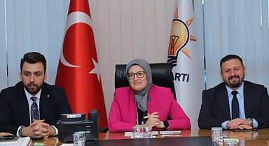 AK Parti Balıkesir'de Yeni Dönem: Dört İlçeye Taze Kan