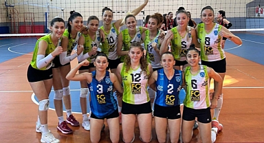 Balıkesir Büyükşehir Belediyespor Kadın Voleybol Takımı'ndan Deplasmanda Net Zafer!