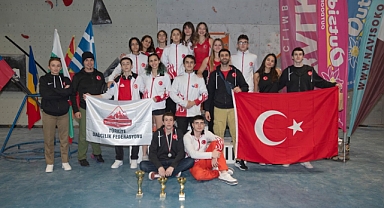 Balıkesir Büyükşehir Belediyespor’un Gururu: Balkan Şampiyonu!