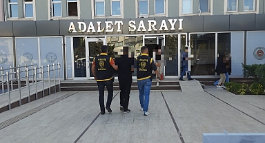 Balıkesir'de Aranan Şahıs Yakalandı, Silah ve Mühimmat Ele Geçirildi