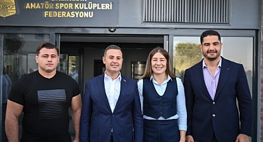  Balıkesir'de Şampiyonlar Zirvesi: Spor Dünyası Büyükşehir'de Buluştu