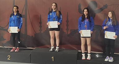 Balıkesirli Sporcular Yıldızlar Eskrim Türkiye Şampiyonası'nda Büyük Başarı Elde Etti