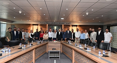 Başkan Ahmet Akın, CHP Gençlik Kolları ile Bir Araya Geldi