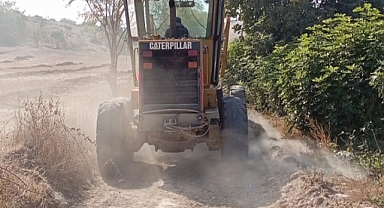 Bigadiç Belediyesi, Esenli Mahallesi'nde Arazi Yollarının Temizliğine Devam Ediyor