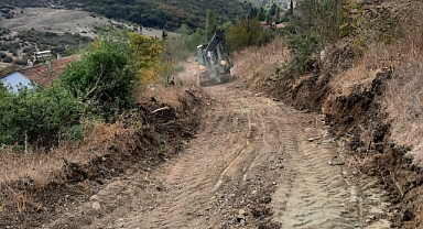 Bigadiç Belediyesi, Kozpınar Mahallesi’nde Yol Açma Çalışmalarına Devam Ediyor