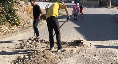 Bigadiç Belediyesi Yol Onarım Çalışmalarına Devam Ediyor