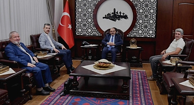 Bursa Milletvekili Mustafa Esgin ve Salih Dülger’den Vali İsmail Ustaoğlu’na Ziyaret