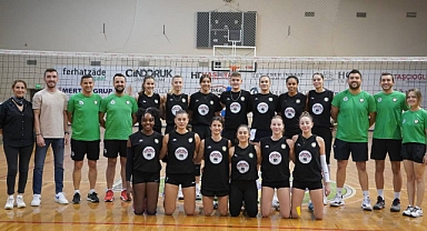 Edremit Belediyesi Altınolukspor Kadın Voleybol Takımı Sezona Hazır