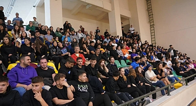 Edremit Belediyesi Altınolukspor, Zorlu Mücadelede İstanbul BBSK'ya Yenildi