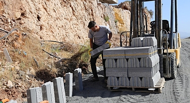 Edremit Belediyesi’nden Atatürk Mahallesi’ne Yeni Yol Çalışmaları