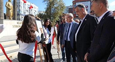 Edremit’te Cumhuriyet Coşkusunu Yansıtan Öğrenci Sergisi Açıldı