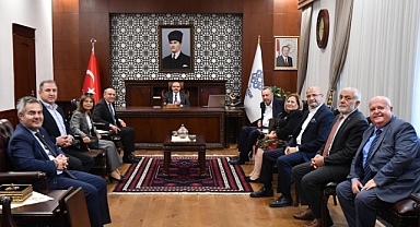 EGEV Yönetimi, Vali Ustaoğlu’nu Ziyaret Etti