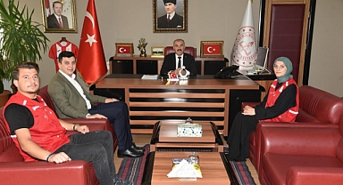 Genç Kızılay'dan İl Milli Eğitim Müdürü Murat Demir’e Ziyaret