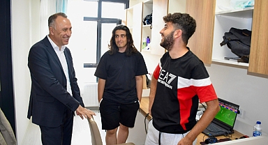 Gençlik ve Spor İl Müdürü Adem Özalp, Yurtlarda Öğrenciler ve Personelle Bir Araya Geldi