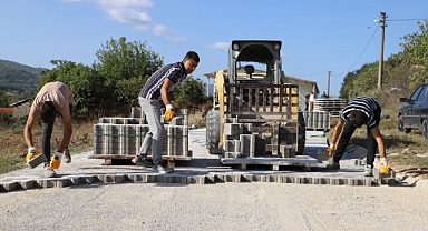 Gönen Belediyesi, Şehir İçi Temizlik ve Bakım Çalışmalarına Devam Ediyor