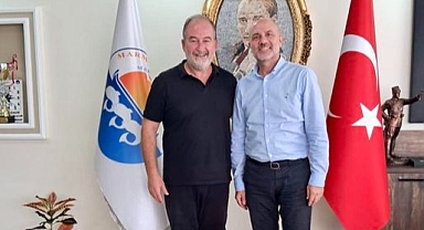 Gündoğdu Köyü Güzelleştirme Derneği Başkanı Soner Süvari, Marmara Adalar Belediye Başkanı Aydın Dinçer’i Ziyaret Etti