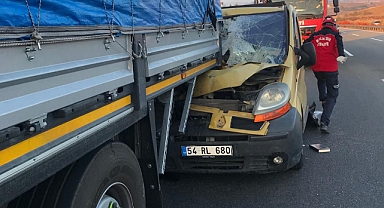 İzmir-İstanbul Otoyolu'nda Kaza: 3 Yaralı