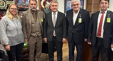 Mustafa Canbey, Anadolu Birliği Partisi Ekibini Gazi Meclis'te Ağırladı