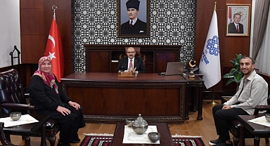 Şehit Annesinden Balıkesir Valisi Ustaoğlu’na Anlamlı Ziyaret