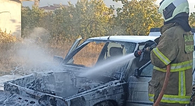 Sındırgı'da Araç Yangını! 