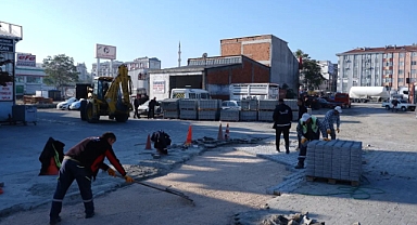 Susurluk Belediyesi’nden Kavas Sokak ve Oto Sanayi Bölgesinde Yoğun Çalışma