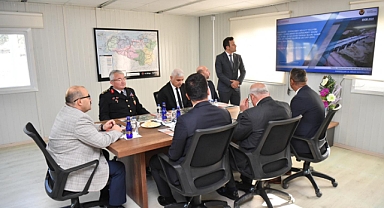 Vali İsmail Ustaoğlu, Balıkesir-Dursunbey Yol Yapım Şantiyesi'ni Ziyaret Etti