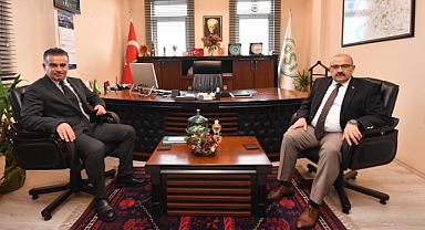 Vali İsmail Ustaoğlu, DSİ 25. Bölge Müdürü Olcay Çubukçu'yu Ziyaret Etti
