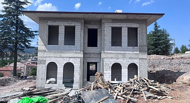 Vali İsmail Ustaoğlu, Dursunbey İlçe Emniyet Müdürlüğü İnşaatında İncelemelerde Bulundu