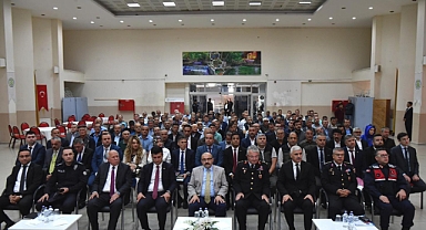 Vali İsmail Ustaoğlu, Dursunbey İlçesi Muhtarlarıyla Buluştu