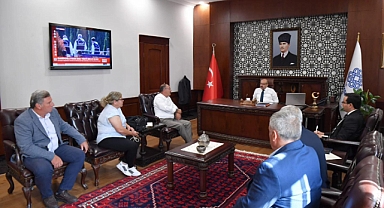 Vali İsmail Ustaoğlu, Muhtarlarla Buluştu: Savaştepe ve Sındırgı İlçelerinin Talepleri Dinlendi