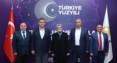 AK Parti Genel Başkan Yardımcısı Belgin Uygur, Şoförler Odası Başkanlarıyla Bir Araya Geldi