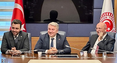AK Parti Milletvekili Mustafa Canbey, Karesi Muhtarlarıyla Gazi Meclis’te Bir Araya Geldi