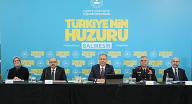 Balıkesir’de Asayiş ve Güvenlik Toplantısı İçişleri Bakanı Ali Yerlikaya Başkanlığında Gerçekleştirildi