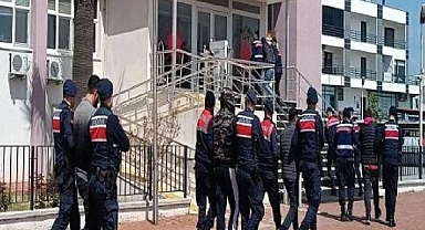 Balıkesir'de Düzensiz Göçle Mücadele: 54 Göçmen ve 1 Organizatör Yakalandı