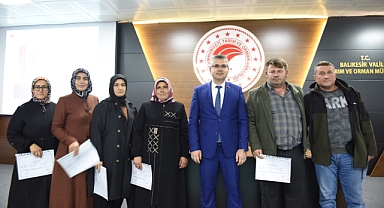 Balıkesir’de Kadın Üreticilere Sertifika ve Ekipman Desteği: 