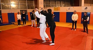 Balıkesir'de Kadınlar, Judo ile Kendilerini Güçlendiriyor