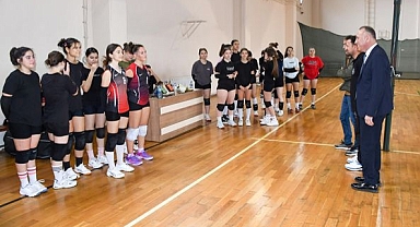 Balıkesir Gençlik ve Spor İl Müdürü Adem Özalp, Gönen ve Manyas İlçelerinde Gençler ve Personelle Buluştu