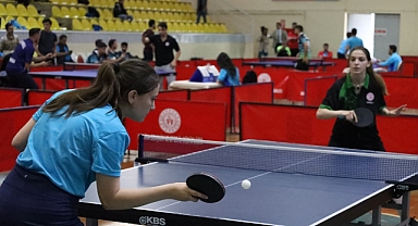 Balıkesir'in Masa Tenisi Yıldızları Ulusal Arenada Mücadeleye Hazır