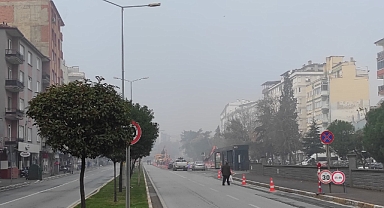 Balıkesir Sisli Hava ile Güne Merhaba Dedi