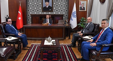 Balıkesir Veteriner Hekimler Odası Başkanı Özgür Fındıklı'dan Vali İsmail Ustaoğlu'na Ziyaret