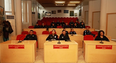 Burhaniye Belediyesi’nden Zabıta Personeline “Toplumsal Cinsiyet Eşitliği” Eğitimi