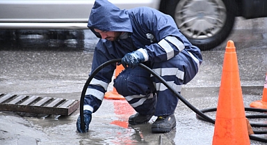 Büyükşehir Belediyesi’nden Yağış Seferberliği: 502 İhbara Anında Müdahale
