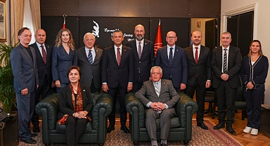 CHP Heyeti, Kafkas Dernekleri Federasyonu Temsilcilerini Gazi Meclis’te Ağırladı