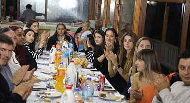 Edremit Belediye Başkanı Mehmet Ertaş’tan Gürespor’a Teşekkür Yemeği