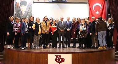 Edremit Belediyesi, 25 Kasım Kadına Yönelik Şiddetle Mücadele Günü’nde Anlamlı Etkinlik Düzenledi