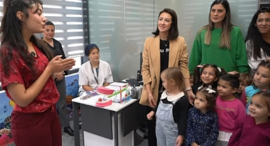 Edremit Belediyesi'nden Ağız ve Diş Sağlığı Haftası Etkinliği: Minik Öğrenciler Diş Sağlığına Adım Attı