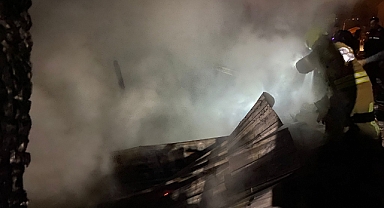 Gönen’de Yangın: 8 Küçükbaş Hayvan Telef Oldu