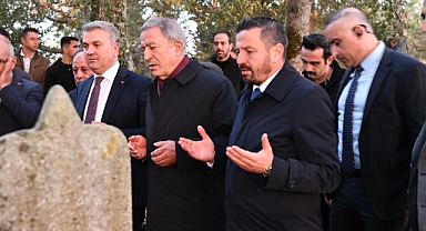 Hulusi Akar, Manyas'ta Hemşehrileriyle Bir Araya Geldi