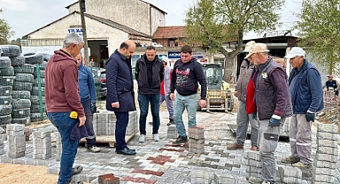 İvrindi Belediye Başkanı Önder Lapanta, Sakarya Mahallesi’nde Çevre Düzenleme Çalışmalarını İnceledi